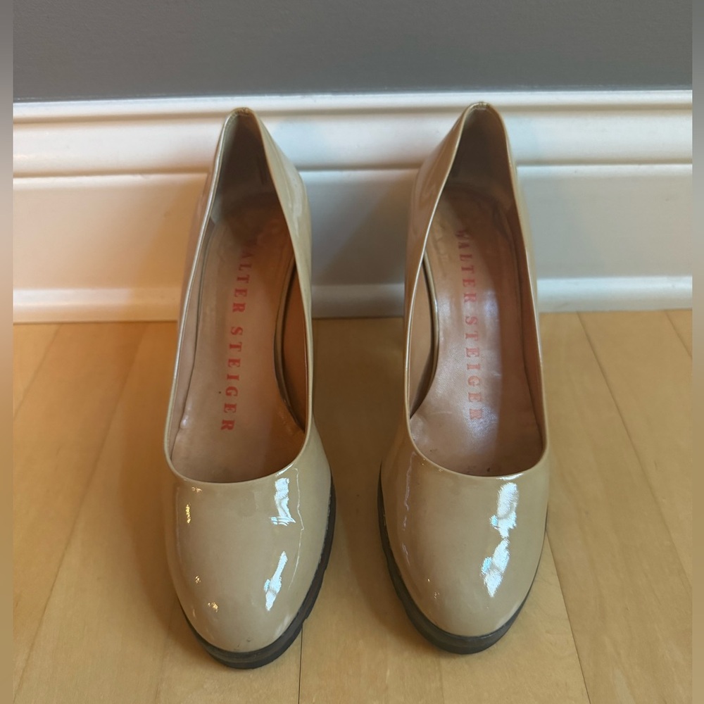 Walter Steiger Beige Patent Leather Heels 37